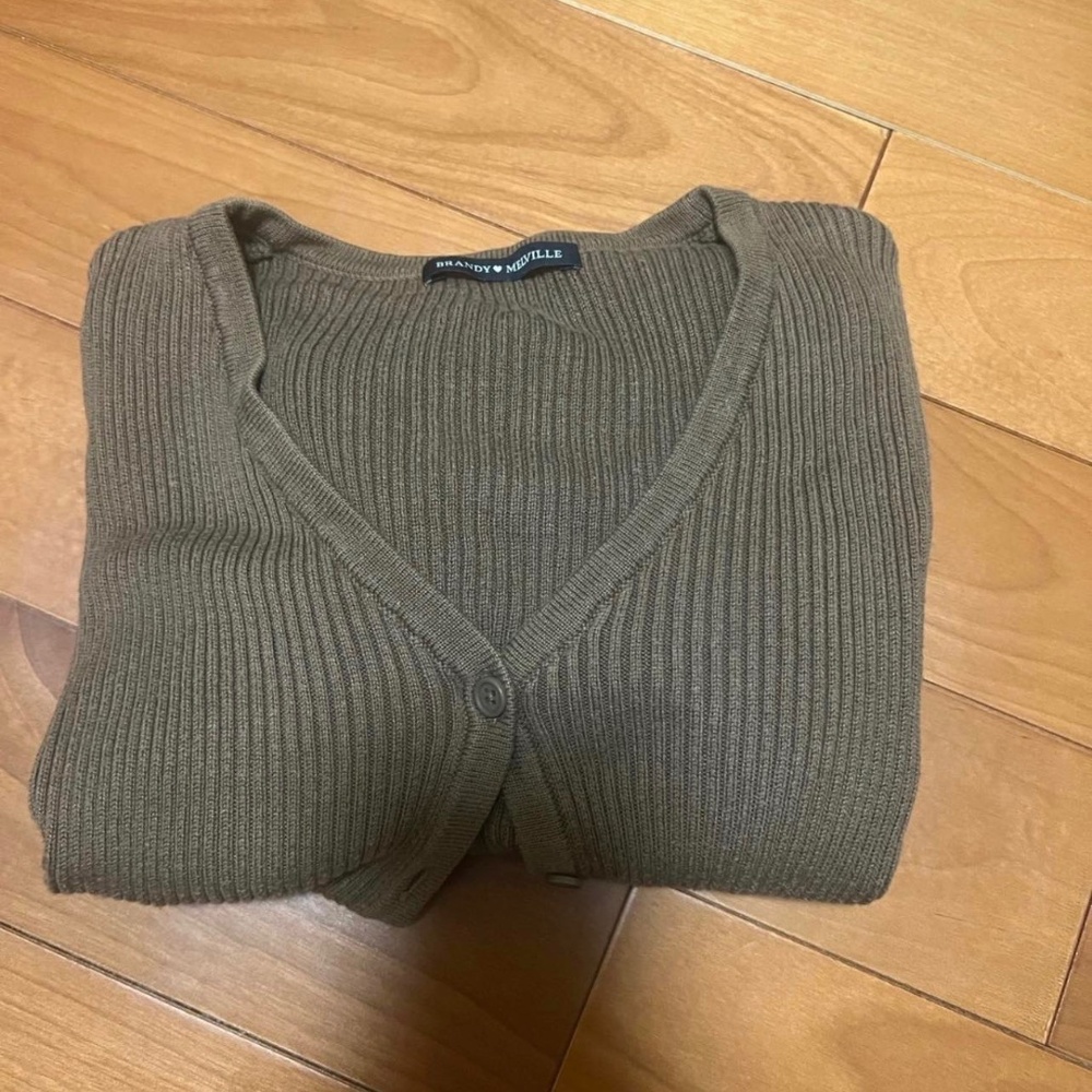 brandy melville sweater